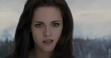 "Twilight's" Kristen Stewart Swears Off Marvel Movies